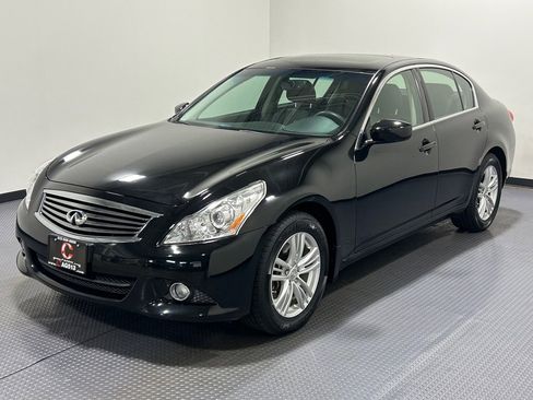 Used 2011 INFINITI G25 x w/ Moonroof Pkg image 1