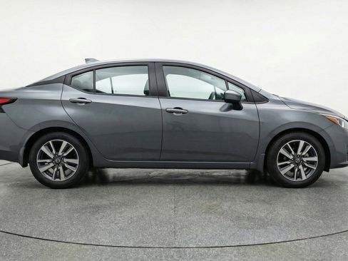 Used 2025 Nissan Versa SV FWD image 11