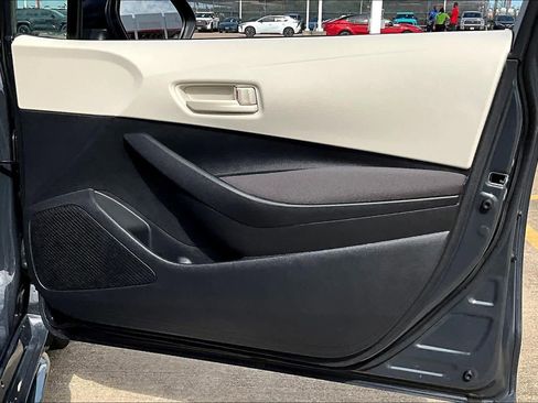 Used 2026 Toyota Corolla LE image 22