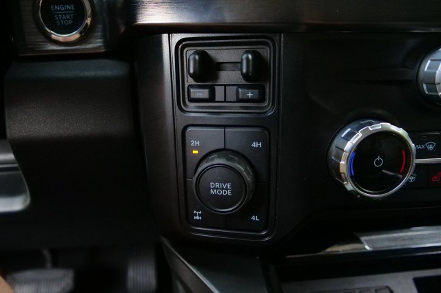 Used 2025 Ford F350 Lariat w/ Lariat Ultimate Package AWD/4WD image 23