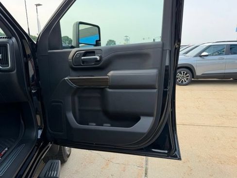 Used 2022 Chevrolet Silverado 2500 LT w/ Convenience Package AWD/4WD image 33