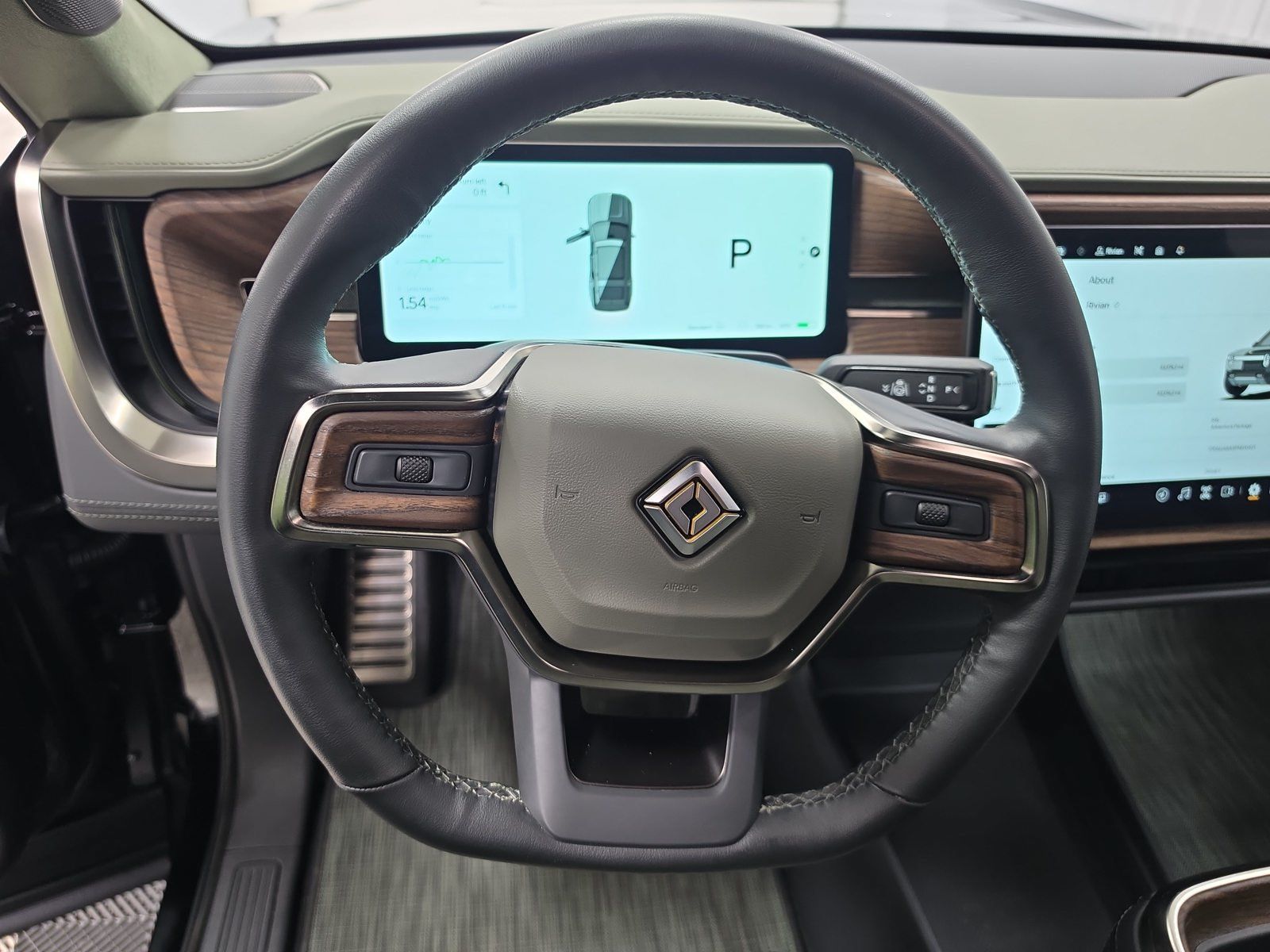 Used 2023 Rivian R1S Adventure Quad AWD/4WD image 28