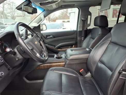 Used 2016 Chevrolet Suburban LT image 23
