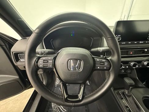 Used 2023 Honda Civic Sport image 26
