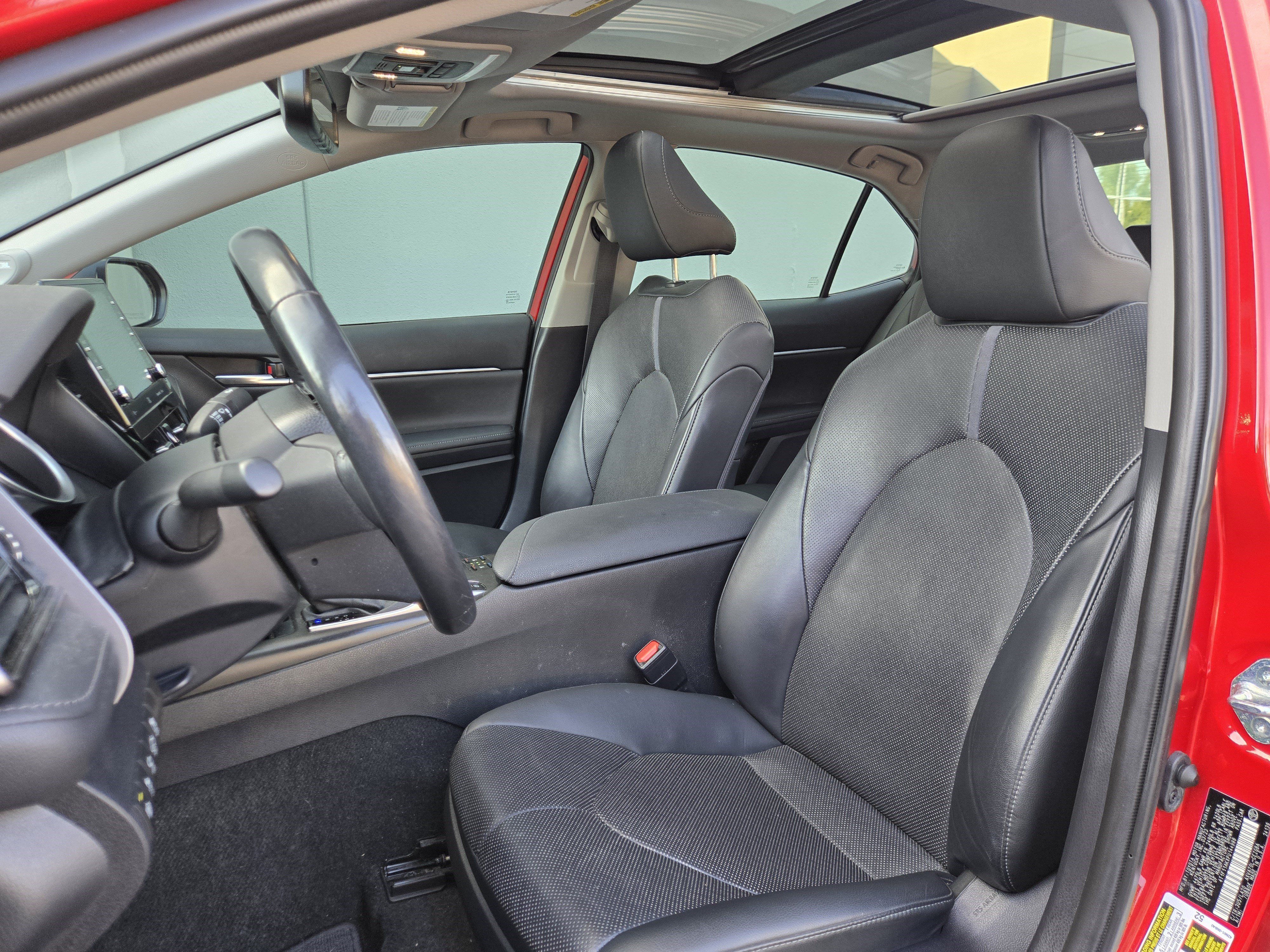 Used 2023 Toyota Camry XLE w/ Navigation Package FWD image 32