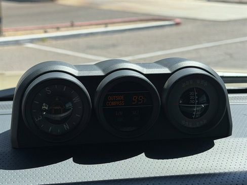 Used 2014 Toyota FJ Cruiser 4WD w/ Upgrade Package image 29