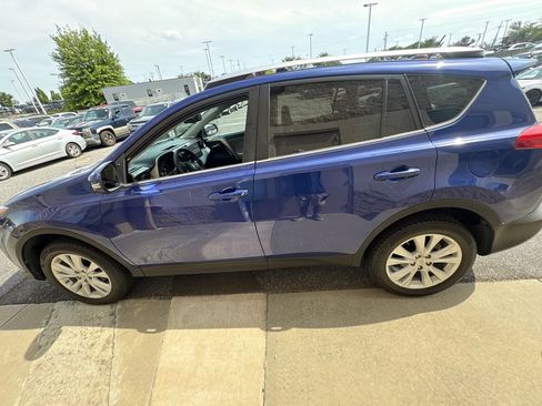 Used 2015 Toyota RAV4 Limited w/ Technology Package FWD image 9