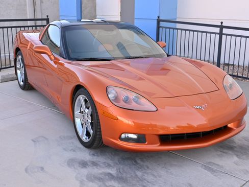Used 2007 Chevrolet Corvette Coupe w/ Preferred Equipment Group RWD image 9