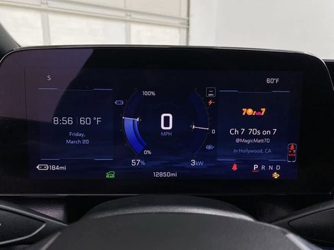 Used 2025 Chevrolet Equinox EV LT w/ Convenience Package image 26