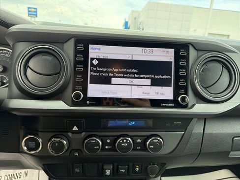Used 2021 Toyota Tacoma TRD Sport AWD/4WD image 21