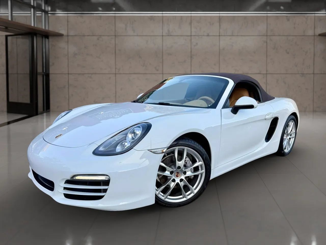 Used 2014 Porsche Boxster RWD image 3