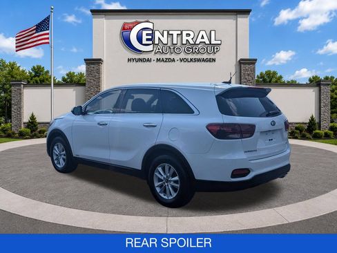 Used 2019 Kia Sorento AWD V6 image 6
