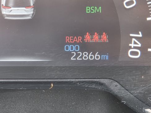 Used 2023 Toyota RAV4 XLE Premium image 21