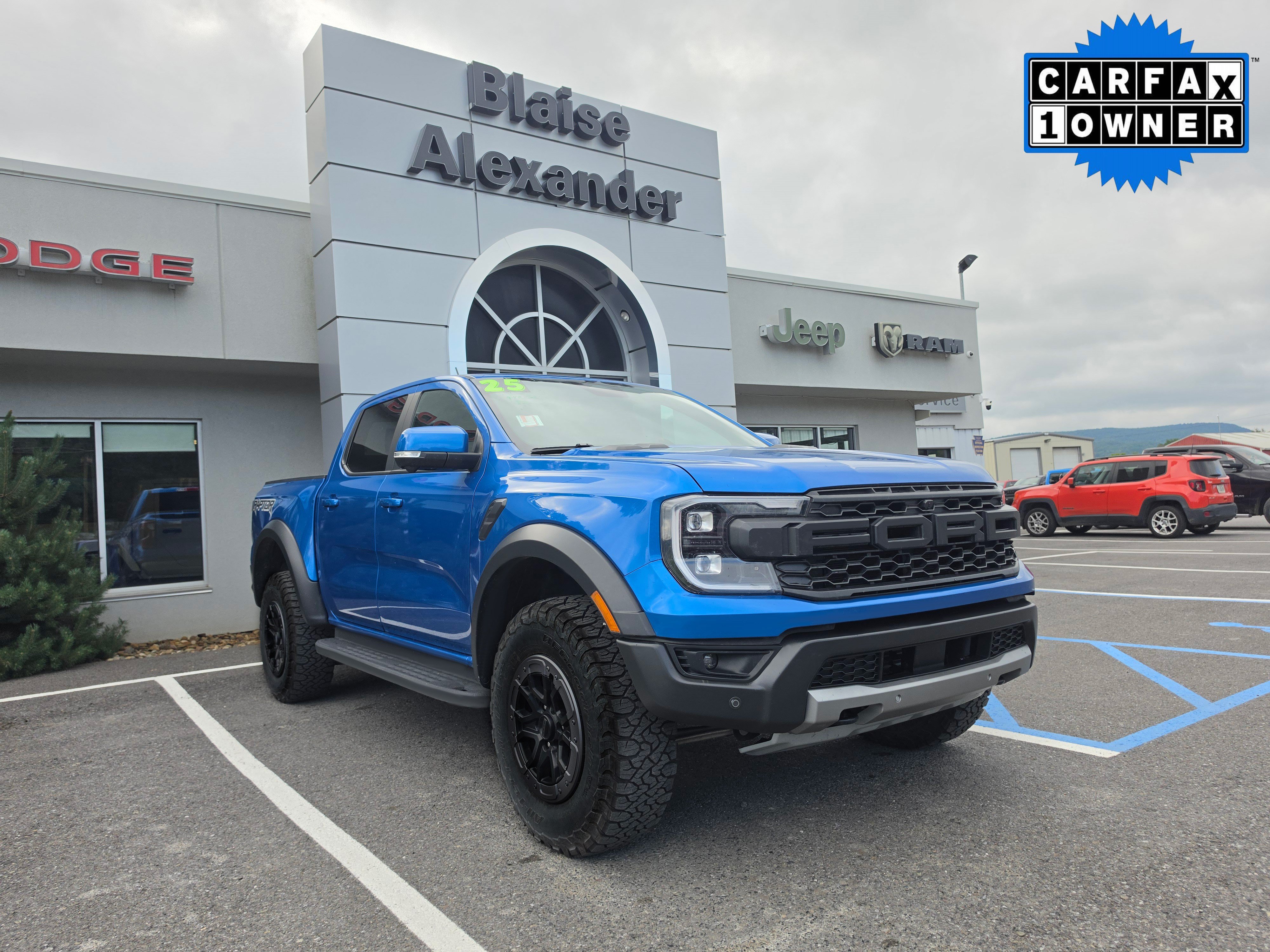 Used 2025 Ford Ranger Raptor AWD/4WD image 1