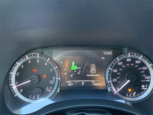 Certified 2023 Toyota Highlander L image 20