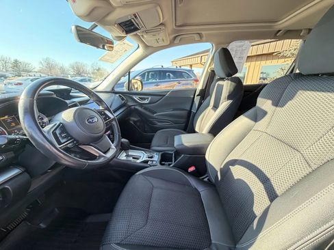 Used 2021 Subaru Forester Premium AWD/4WD image 17