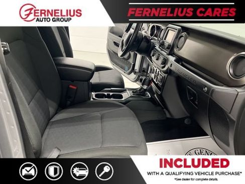 Used 2018 Jeep Wrangler Unlimited Sport S AWD/4WD image 30