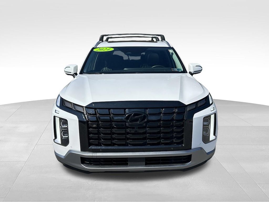 Used 2024 Hyundai Palisade Limited AWD/4WD image 2
