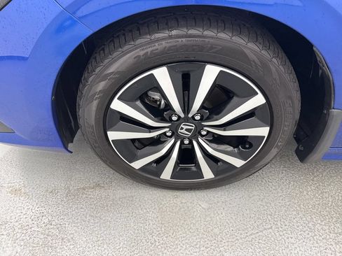 Used 2022 Honda Civic EX image 4