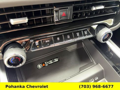 New 2026 Chevrolet Suburban Z71 w/ Comfort Package AWD/4WD image 17