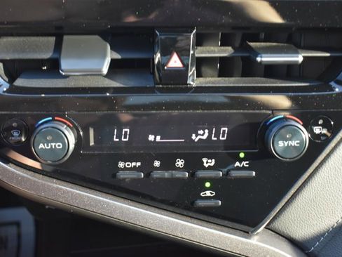 Used 2024 Toyota Camry XSE image 27