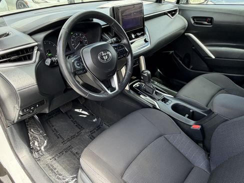 Used 2023 Toyota Corolla Cross AWD Hybrid image 25