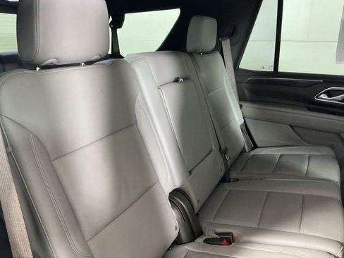 Used 2022 Chevrolet Tahoe Z71 w/ Luxury Package AWD/4WD image 21