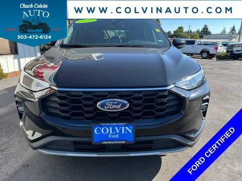 Certified 2025 Ford Escape ST-Line Select AWD/4WD image 5
