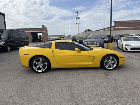 Used 2008 Chevrolet Corvette Coupe RWD image 5