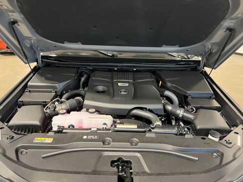 Used 2026 Lexus GX 550 w/ Cold Area Package image 49