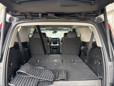 Used 2019 Cadillac Escalade Luxury w/ Escalade Sport Edition image 26