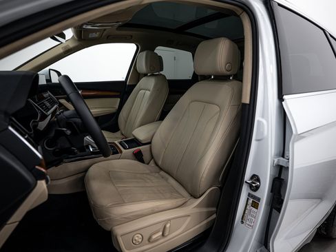 Certified 2022 Audi Q5 Premium Plus image 12