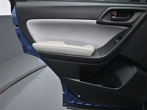 Used 2018 Subaru Forester 2.5i Premium w/ All-Weather Package image 24