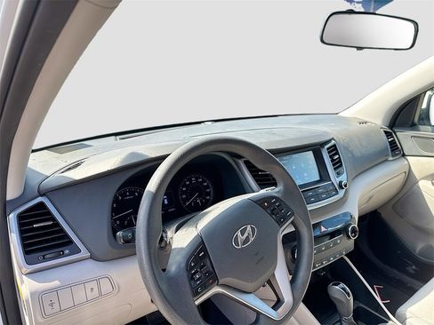 Used 2018 Hyundai Tucson SEL image 11