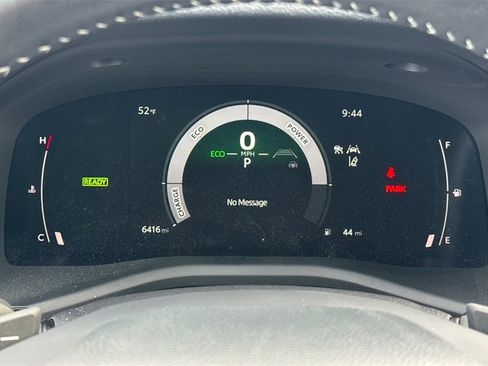 Used 2025 Toyota Camry SE image 23