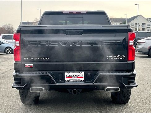 Used 2024 Chevrolet Silverado 1500 High Country w/ Z71 Off-Road Package image 4