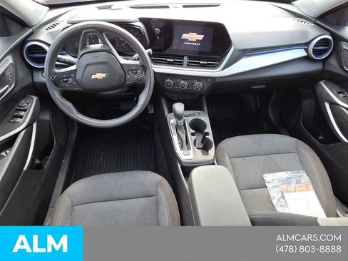 Used 2024 Chevrolet Trax LS w/ LS Convenience Package FWD image 14