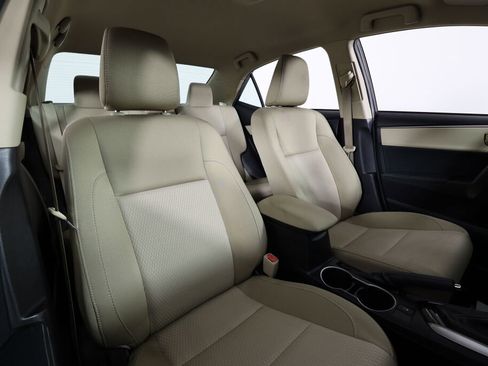 Used 2015 Toyota Corolla LE image 24