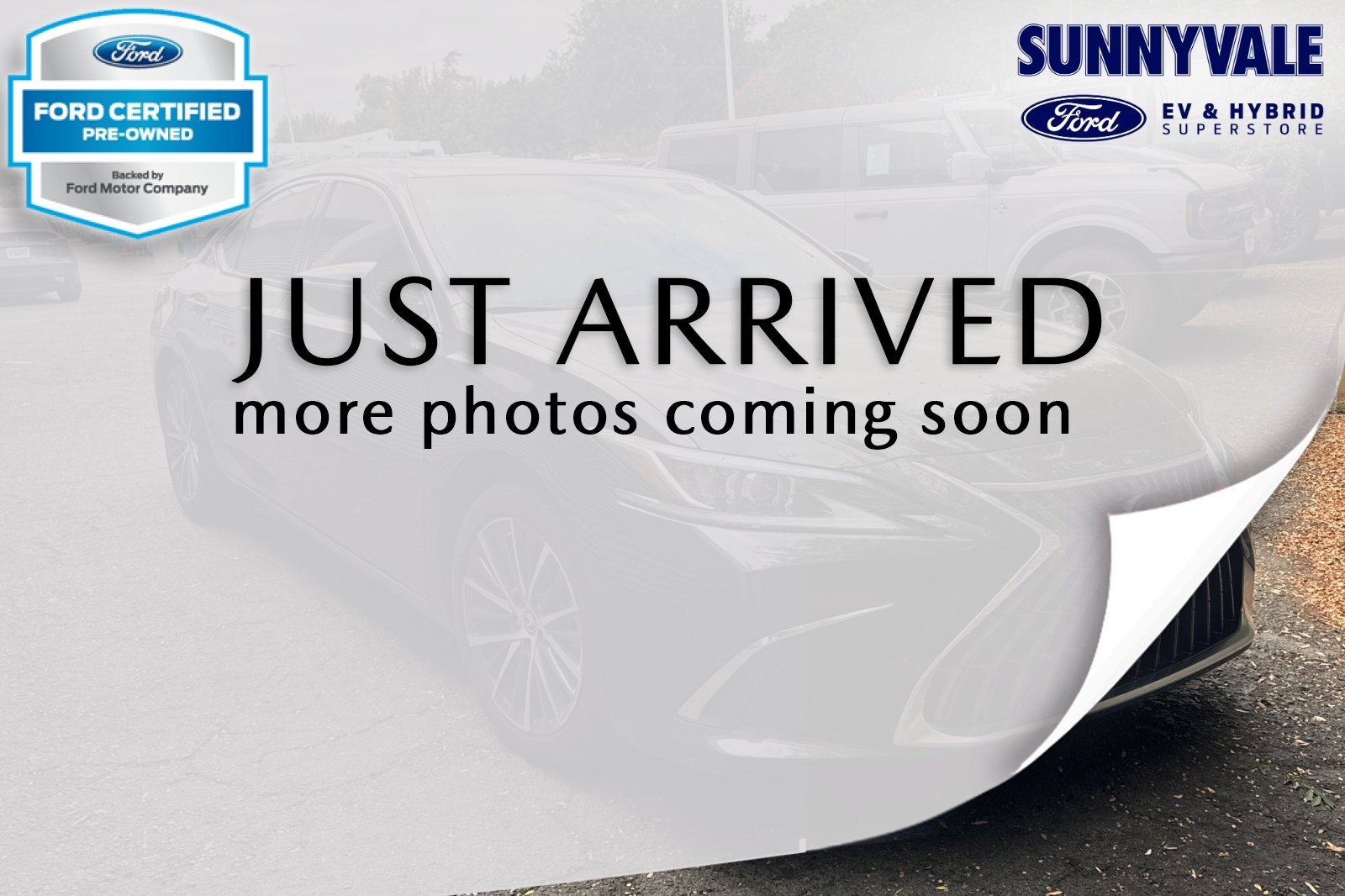Used 2025 Lexus ES 300h w/ Premium Package FWD image 1