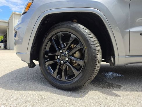 Used 2020 Jeep Grand Cherokee Altitude AWD/4WD image 35