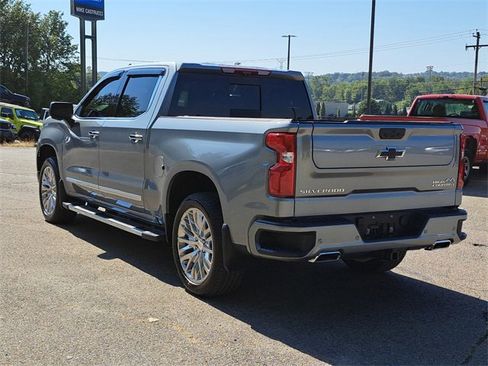 Used 2025 Chevrolet Silverado 1500 High Country w/ Technology Package image 3