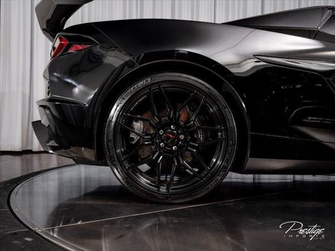Used 2025 Chevrolet Corvette Z06 w/ Z07 Performance Package RWD image 23