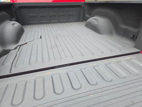 Used 2017 RAM 2500 Tradesman w/ Chrome Appearance Group image 15