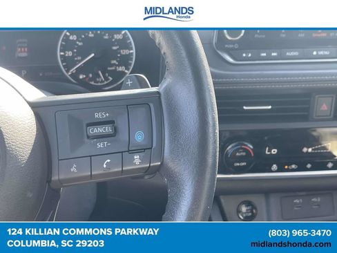 Used 2024 Nissan Rogue SV w/ SV Premium Package FWD image 23