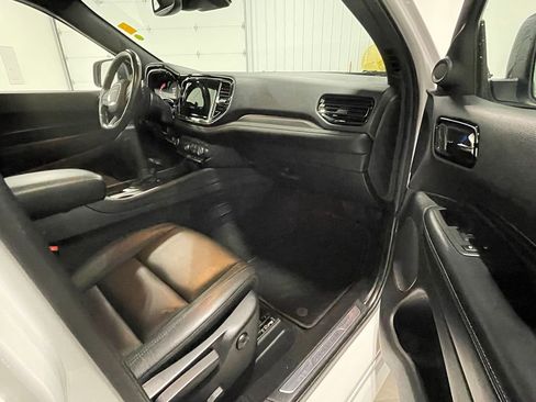 Used 2022 Dodge Durango GT image 27