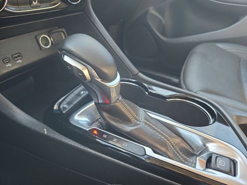 Used 2024 Buick Encore GX Sport Touring image 26