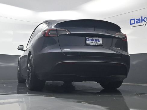 Used 2022 Tesla Model Y Performance AWD/4WD image 39