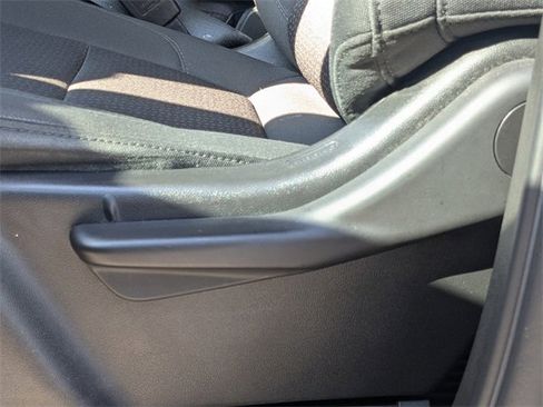 Used 2021 Chevrolet Silverado 1500 Custom image 21