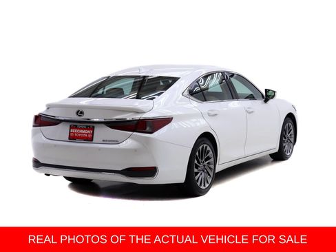 Used 2024 Lexus ES 300h w/ Accessory Package (Z1) FWD image 2