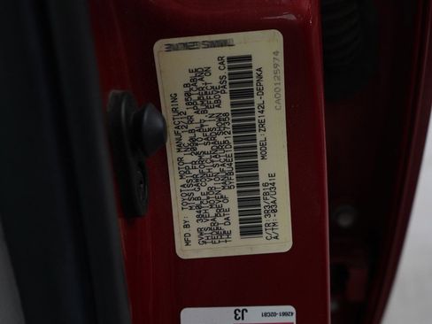 Used 2013 Toyota Corolla LE image 22